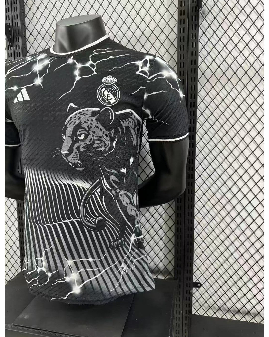 Maillot Concept Real Madrid Panthère